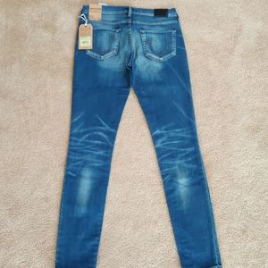 True Religion Halle mid rise super skinny jeans 26